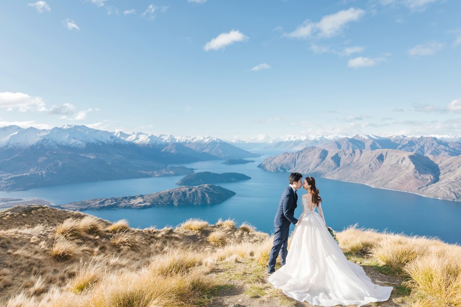 New Zealand Pre-Wedding Photoshoot of R&C: at Alpaca farm, Coromandel Peak, Lake Pukaki, Lake Tekapo, Mt Cook during cherry blossom season by Fei on OneThreeOneFour 13
