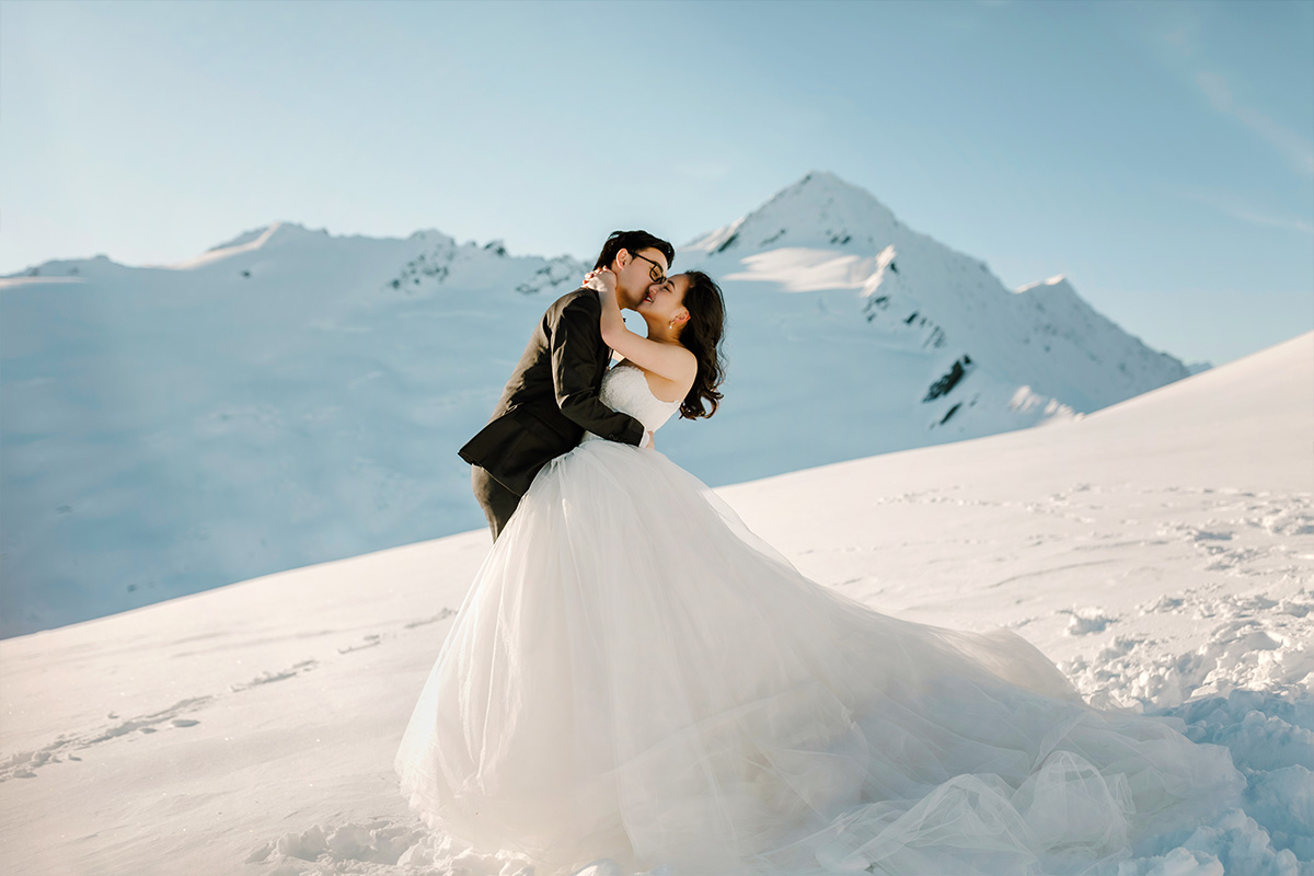 New Zealand Snow Mountains and Glaciers Pre-Wedding Photoshoot by Fei on OneThreeOneFour 12