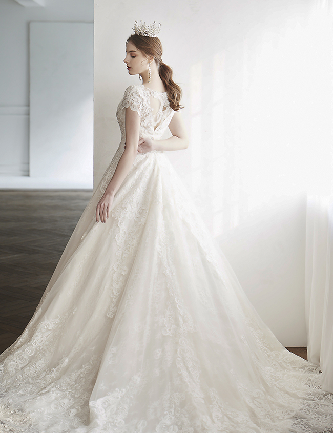 Jubilee Bride | Korean Wedding Gown Boutiques | OneThreeOneFour