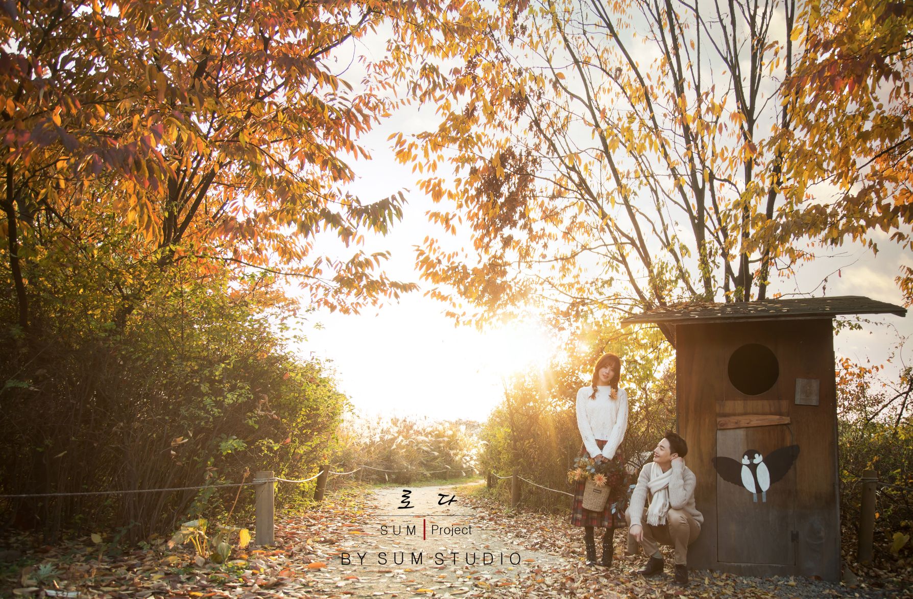 Korea Wedding Outdoor Photography in Autumn with Mapletrees (NEW) by SUM Studio on OneThreeOneFour 27