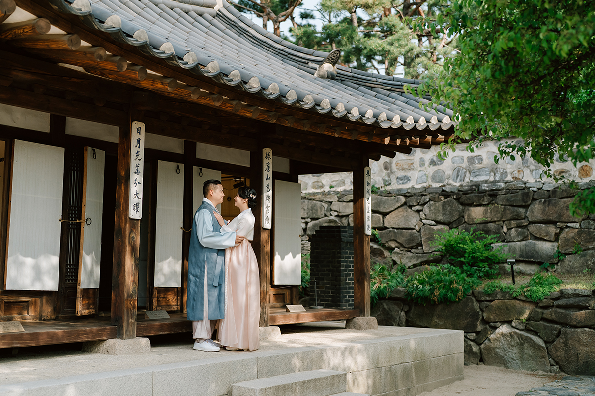 US Couple Traditional Hanbok Photoshoot in Korea by Jungyeol on OneThreeOneFour 0