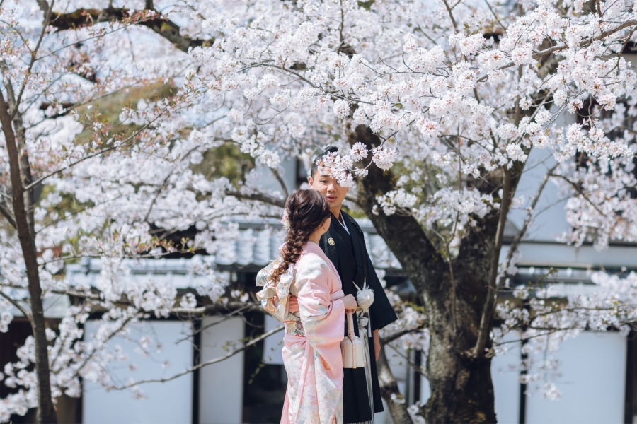Spring Symphony: Xian Xiong & Samantha's Enchanting Pre-Wedding in Kyoto & Nara by Kinosaki on OneThreeOneFour 5
