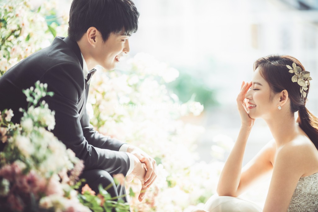 Korean Studio Pre-Wedding Photography: 2017 ePhoto Essay Studio Collection by ePhoto Essay Studio on OneThreeOneFour 12