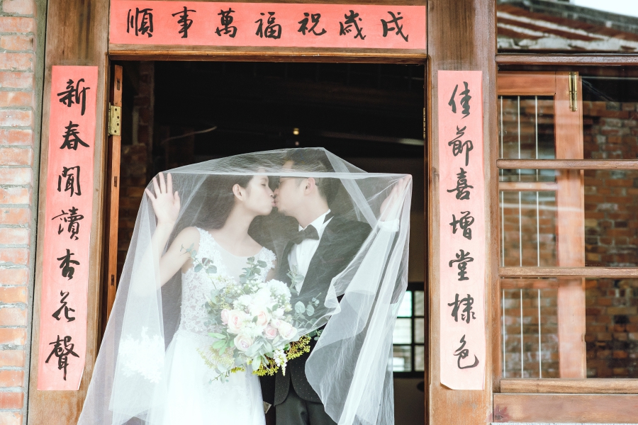 Taiwan Prewedding Photoshoot: Cafe, Bopiliao Historical Block and Ximenting  by Doukou on OneThreeOneFour 12