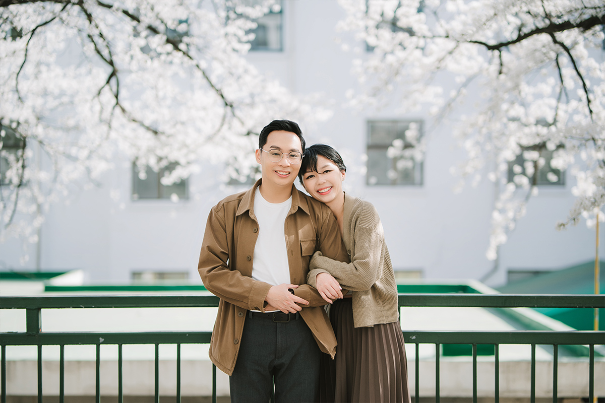 Celebrate Love in Full Bloom: Seoul Spring Pre-Wedding Photoshoot Experience by Jungyeol on OneThreeOneFour 8