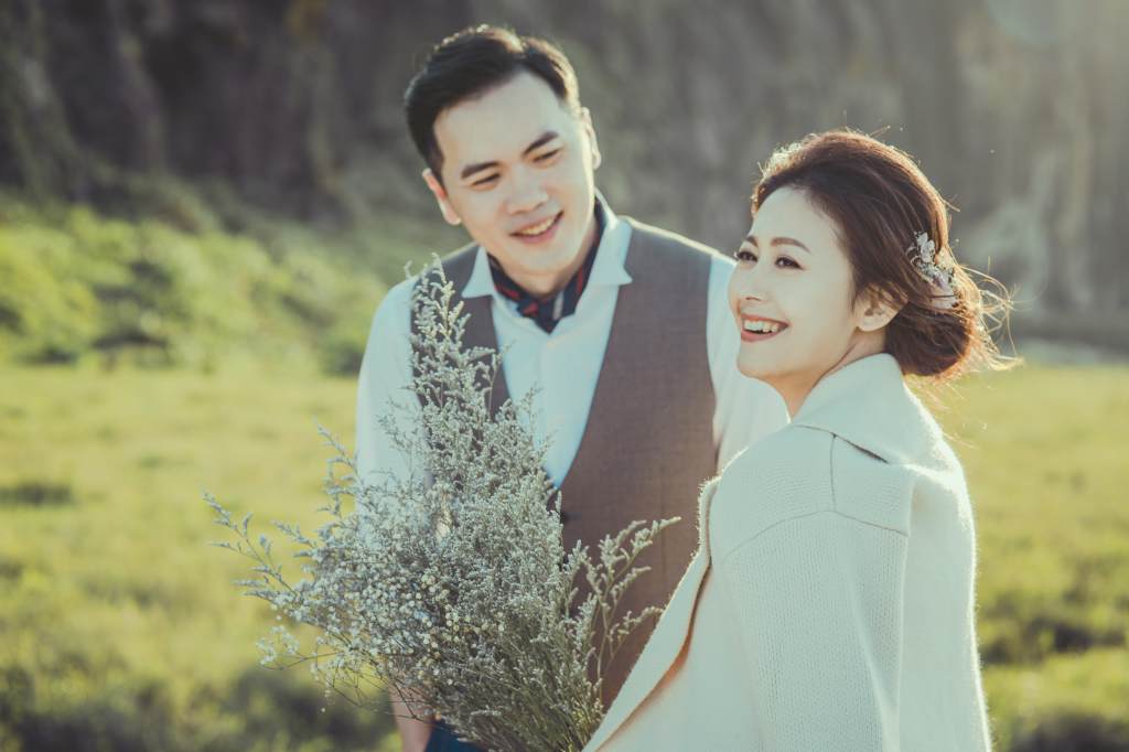 Taiwan Pre-Wedding Photography Package: Photoshoot At Cafe Streets And Coastal Beach  by Doukou on OneThreeOneFour 14