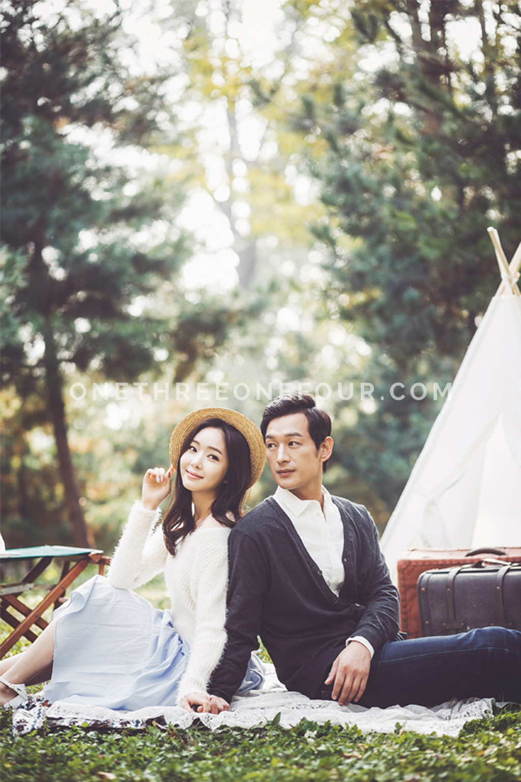 Korean Wedding Photos: Outdoor by SUM Studio on OneThreeOneFour 11