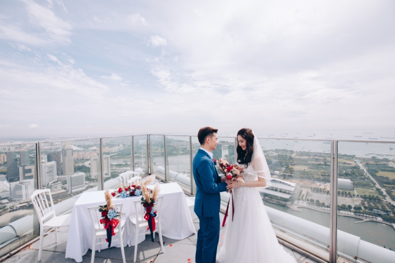 J&ZH: Singapore Wedding day at 1-altitude Bar by Cheng on OneThreeOneFour 34