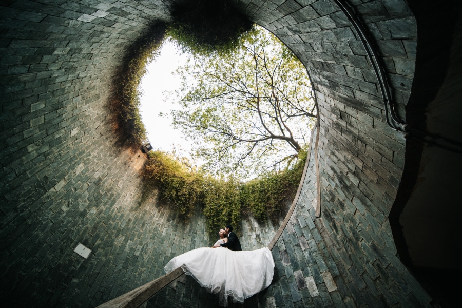 Singapore Pre-Wedding Photoshoot At Cloud Forest, Fort Canning Spiral Staircase And Marina Bay For Korean Couple  by Michael  on OneThreeOneFour 8