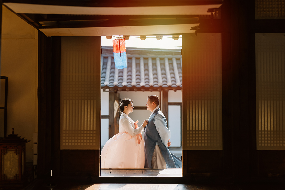 US Couple Traditional Hanbok Photoshoot in Korea by Jungyeol on OneThreeOneFour 8