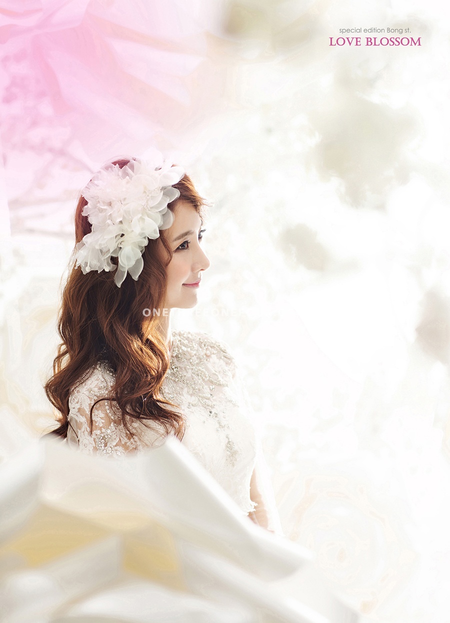 2016 Studio Bong Korea Pre-Wedding Photography - Love Blossom  by Bong Studio on OneThreeOneFour 12