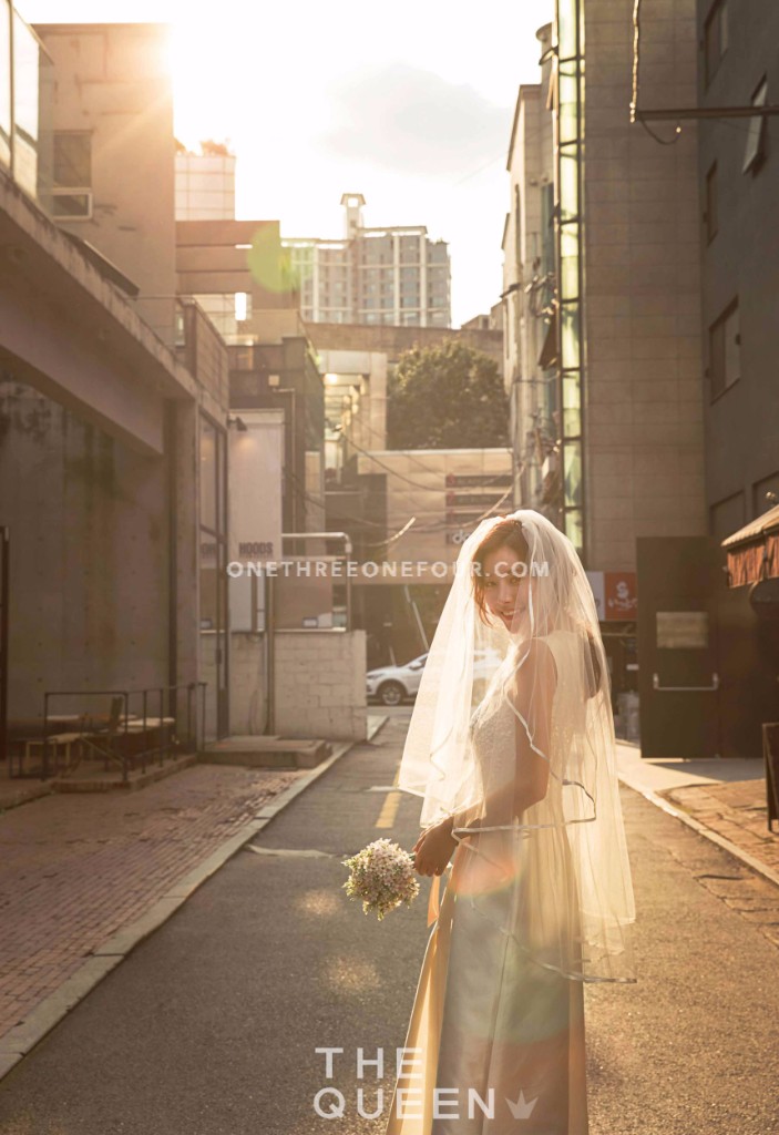 The Queen | Korean Pre-wedding Photography by RaRi Studio on OneThreeOneFour 37