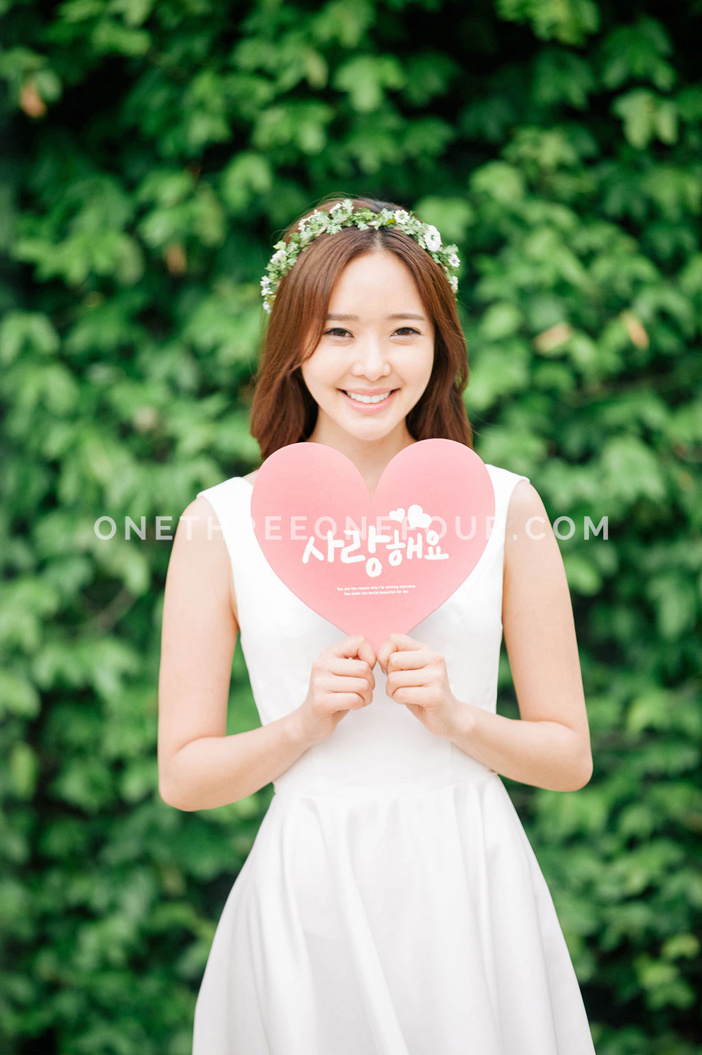 [AUTUMN] Korean Studio Pre-Wedding Photography: Seonyudo Park (선유도 공원)  (Outdoor) by The Face Studio on OneThreeOneFour 32