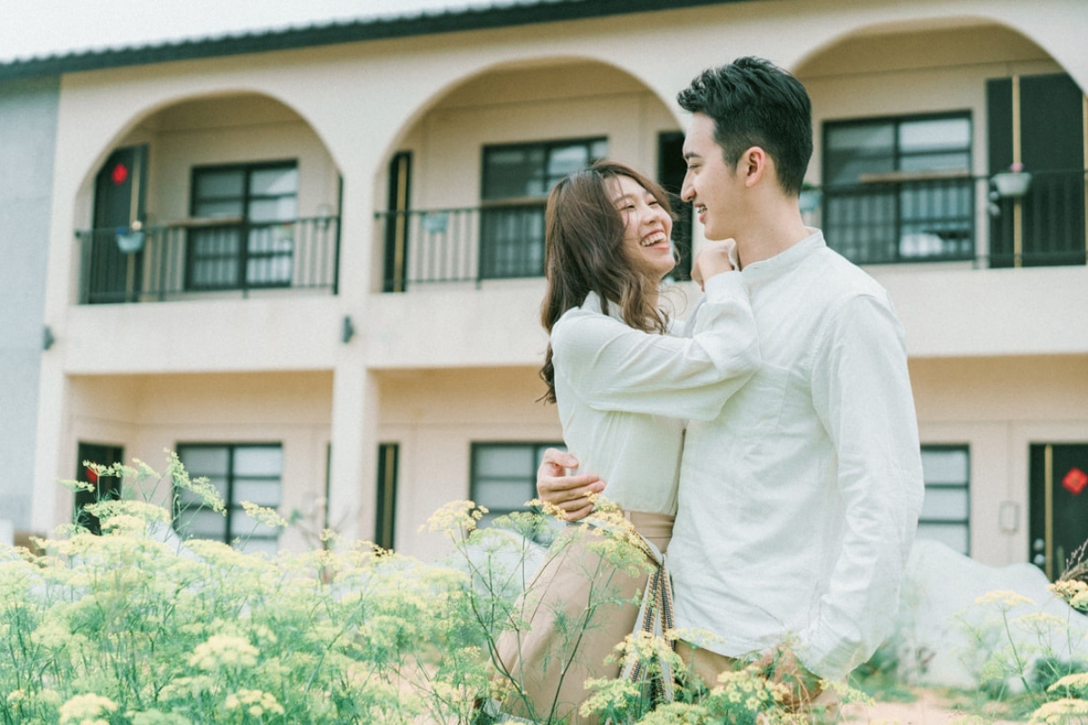 Taiwan Pre-Wedding Photoshoot Cafe Pier Lighthouse Countryside Street Beach by  on OneThreeOneFour 1