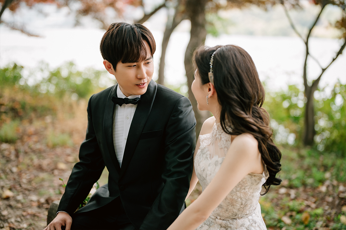 Korea Nami Island Romantic Autumn Pre-Wedding Photoshoot by Jungyeol on OneThreeOneFour 3