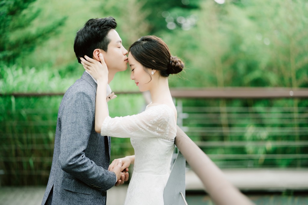 Korea Couple Pre Wedding Photoshoot At Seonyundo Park Seoul Jungyeol