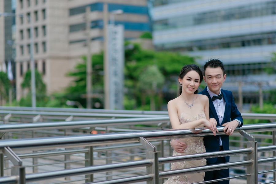 Bangkok Chong Nonsi and Chinatown Prewedding Photoshoot in Thailand by Sahrit on OneThreeOneFour 33