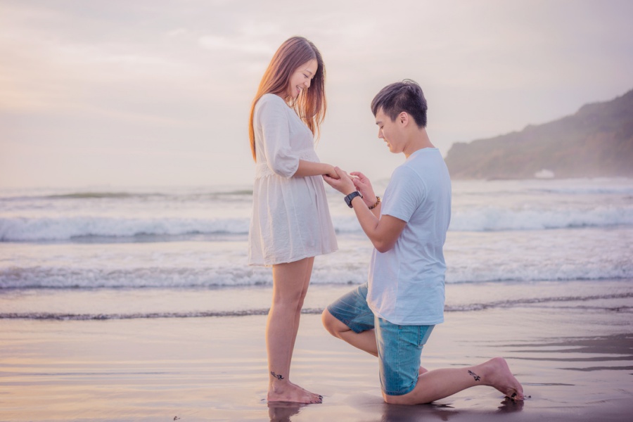 Taiwan Casual Couple Photoshoot At The Beach  by Star  on OneThreeOneFour 12