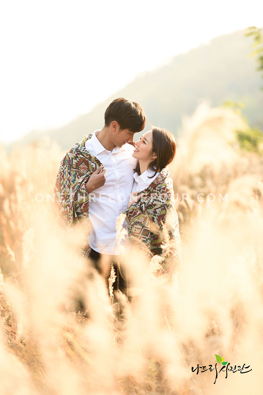 Korean Studio Pre-Wedding Photography: Autumn (Outdoor) by Nadri Studio on OneThreeOneFour 31