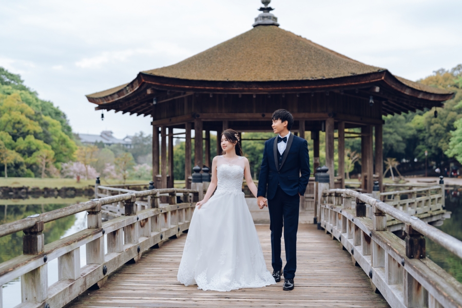 Blooms of Love: Aylsworth & Michele's Kyoto and Nara Spring Engagement by Kinosaki on OneThreeOneFour 11