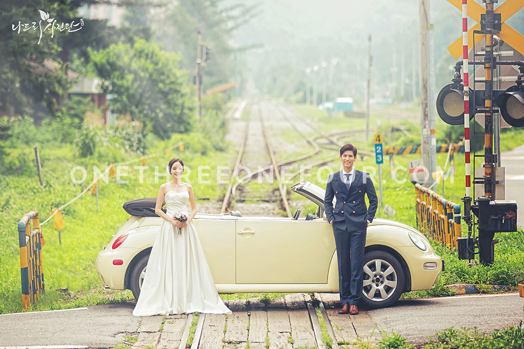 Korean Studio Pre-Wedding Photography: Railway (Outdoor) by Nadri Studio on OneThreeOneFour 0