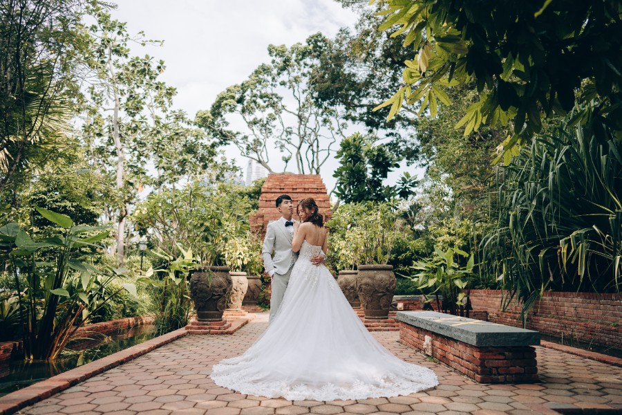 B&LY: Fort Canning, beach and Marina Bay Sands pre-wedding by Michael on OneThreeOneFour 0