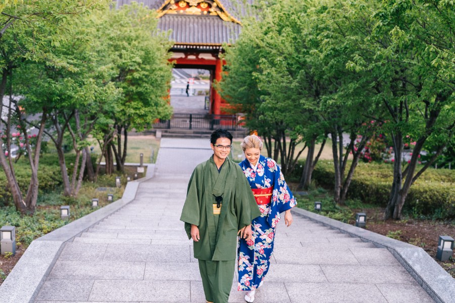 E: Pre-wedding at Nezu Shrine with torii gates by Nick on OneThreeOneFour 2
