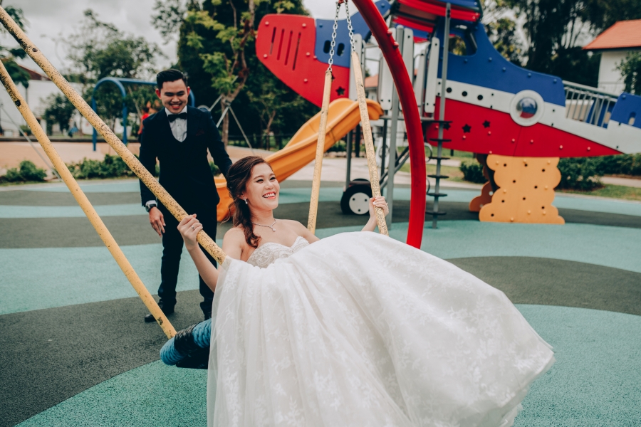 Singapore Pre-Wedding Photoshoot At Seletar Airport And Colonial Houses by Chia on OneThreeOneFour 10