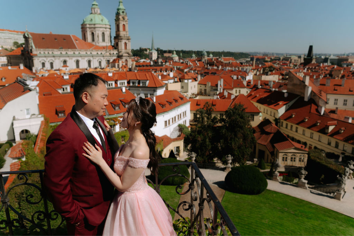 Prague prewedding photoshoot at St Vitus Cathedral, Charles Bridge, Vltava Riverside and Old Town Square Astronomical Clock by Nika on OneThreeOneFour 24