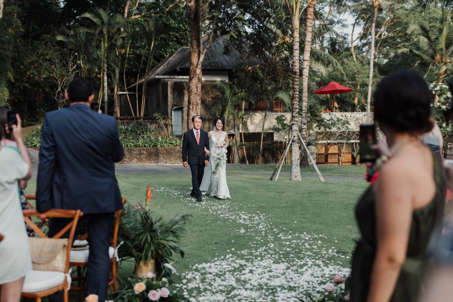 JY&L: Destination wedding at Villa the Sanctuary for mixed South Korean and European couple by Hendra on OneThreeOneFour 22