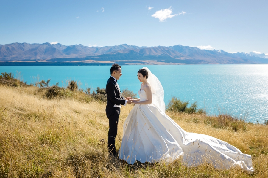 秋日冒險：紐西蘭獨特的婚前拍攝 搭乘黃色雙翼機 by Fei on OneThreeOneFour 20