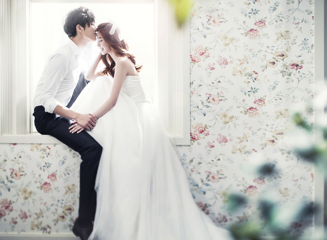 Korea Pre-Wedding Studio Photography 2016 Sample by May Studio on OneThreeOneFour 8
