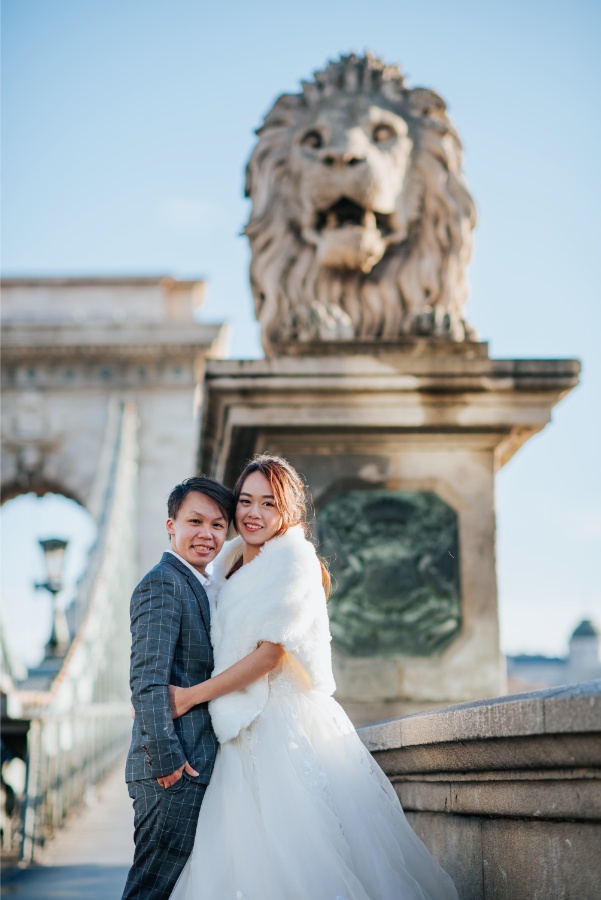 A&A: Budapest Winter Pre-wedding Photoshoot at Fisherman’s Bastion and Széchenyi Chain Bridge by Drew on OneThreeOneFour 18
