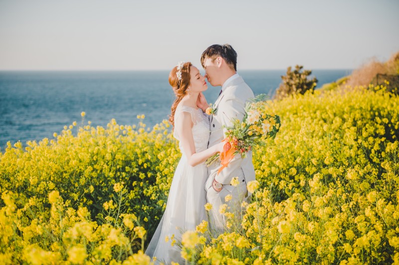F&C: Singaporean couple's prewedding in Jeju during Spring by Ray on OneThreeOneFour 20