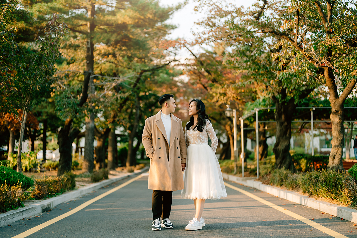 Yellow Gingko Autumn Pre-Wedding in Korea - Seoul Forest, Namsamgol Hanok Village & Samcheong-dong Cafe Street by Jungyeol on OneThreeOneFour 26