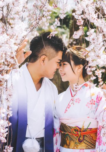 Japan Kyoto Kimono Photoshoot At Gion District During Cherry Blossom Season 