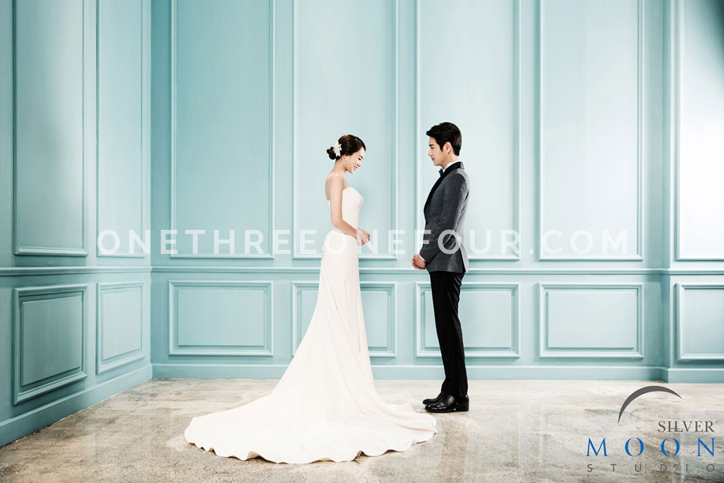 Korean Studio Pre-Wedding Photography: Elegance by Silver Moon Studio on OneThreeOneFour 0