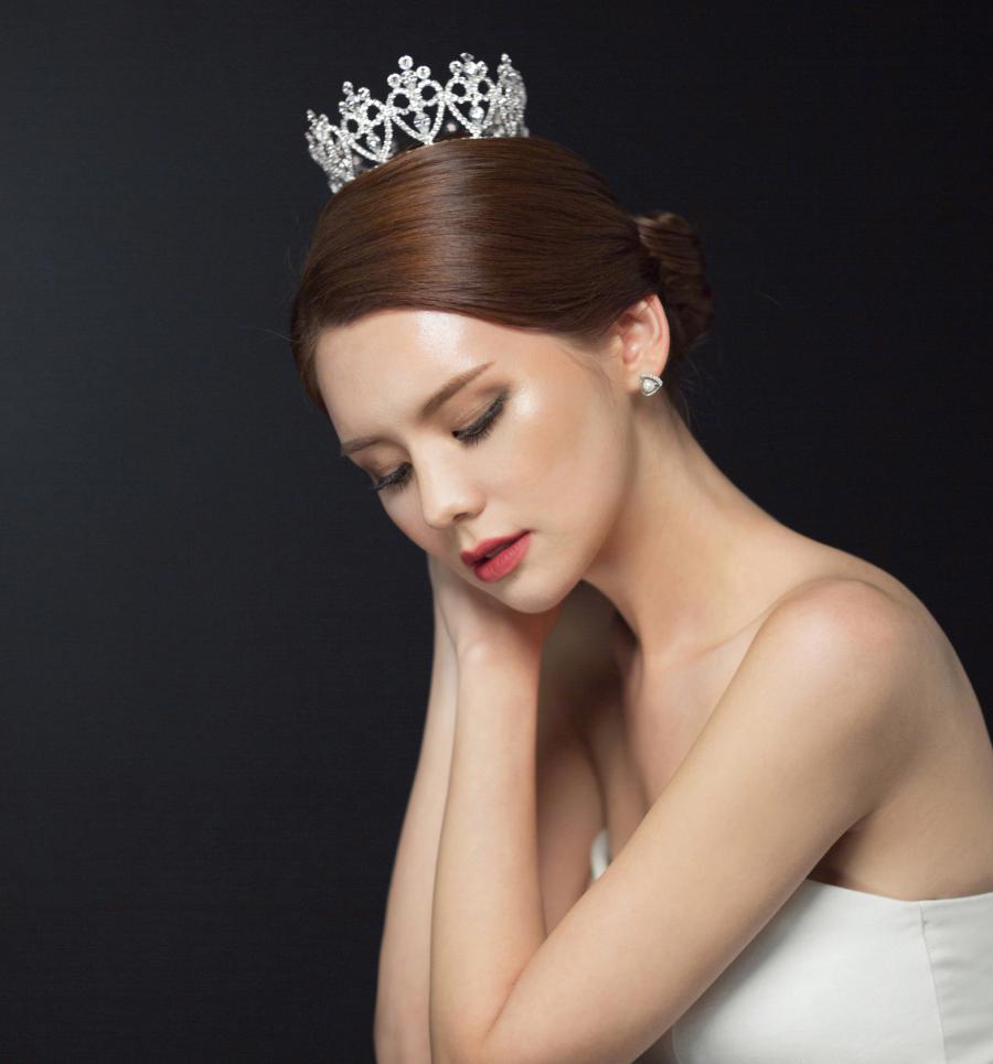 Oblige Korean  Bridal Hair  Makeup  Salons OneThreeOneFour
