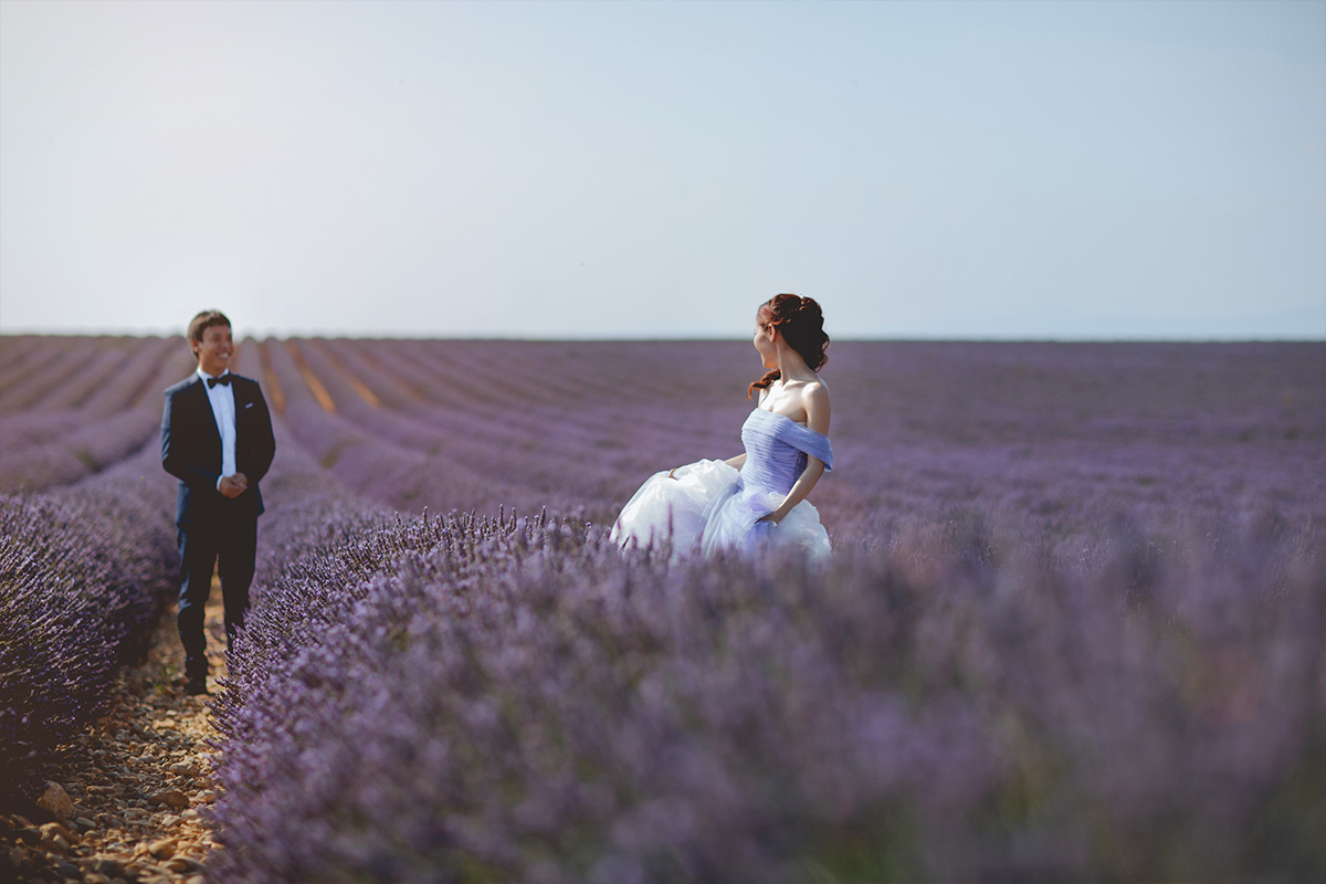 Provence Southern France Pre-Wedding Photoshoot at Lavender Fields & Sunflower Farm by Vin on OneThreeOneFour 5