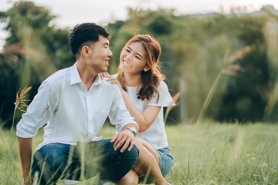 B&LY: Fort Canning, beach and Marina Bay Sands pre-wedding by Michael on OneThreeOneFour 21