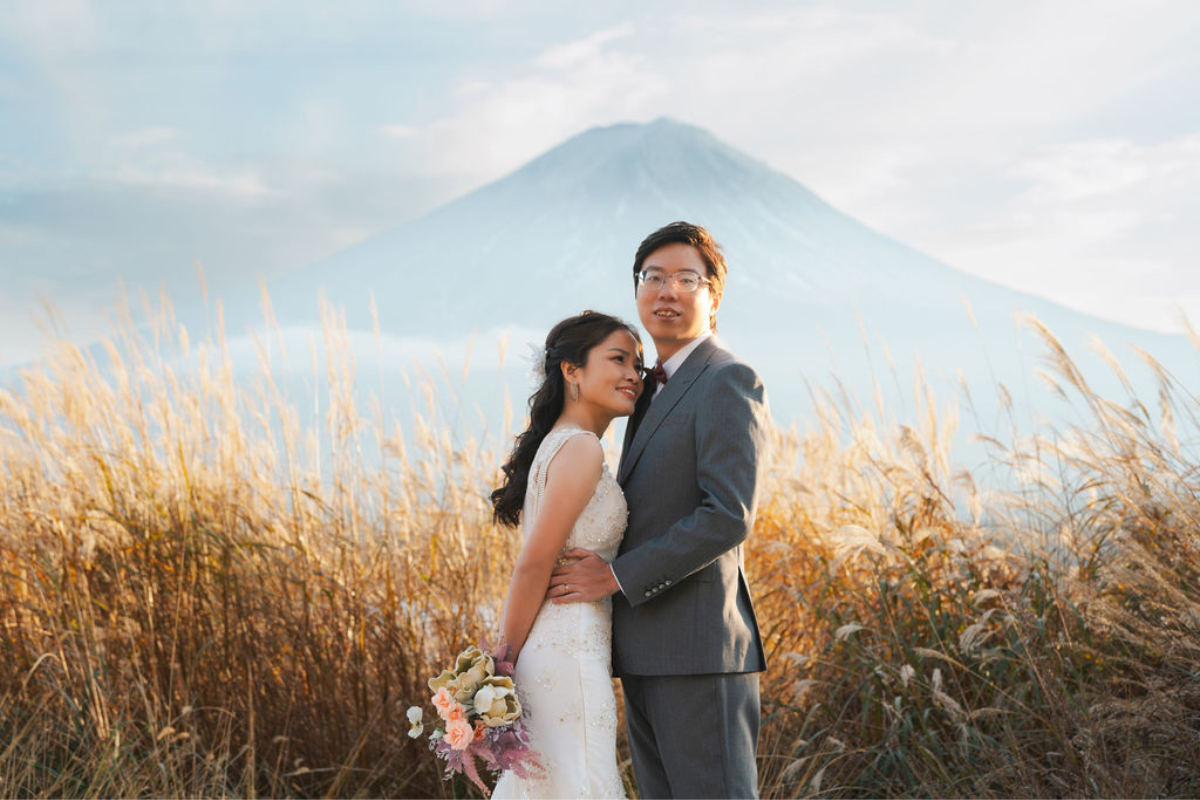 Singaporean Couple's Kimono & Prewedding Photoshoot In Tokyo - Chureito Pagoda, Shiba Park And Lake Kawaguchiko by Cui Cui on OneThreeOneFour 19