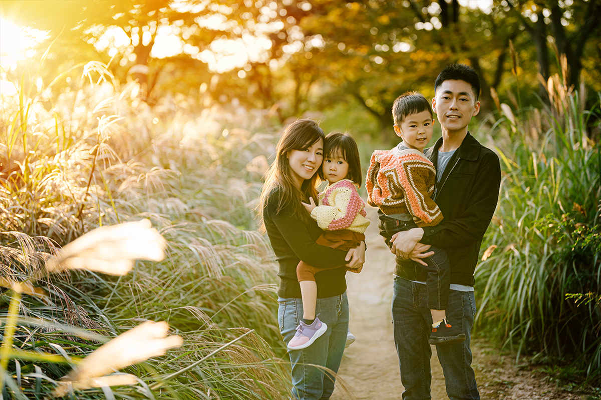 Fun Family Photoshoot at Seoul Forest, Korea by Jungyeol on OneThreeOneFour 13