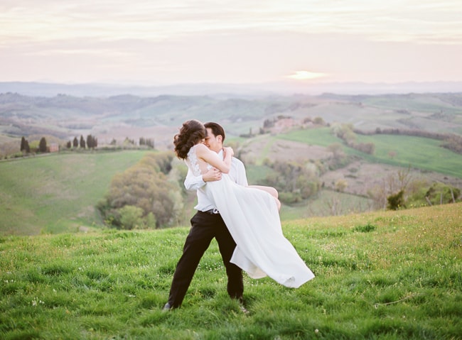 Tuscany Pre-Wedding Photoshoot by Olga  on OneThreeOneFour 3
