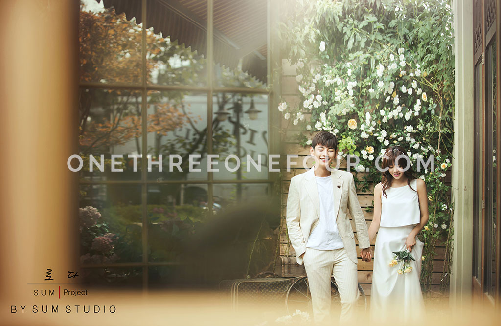 Korean Wedding Photos: Garden (NEW) by SUM Studio on OneThreeOneFour 9