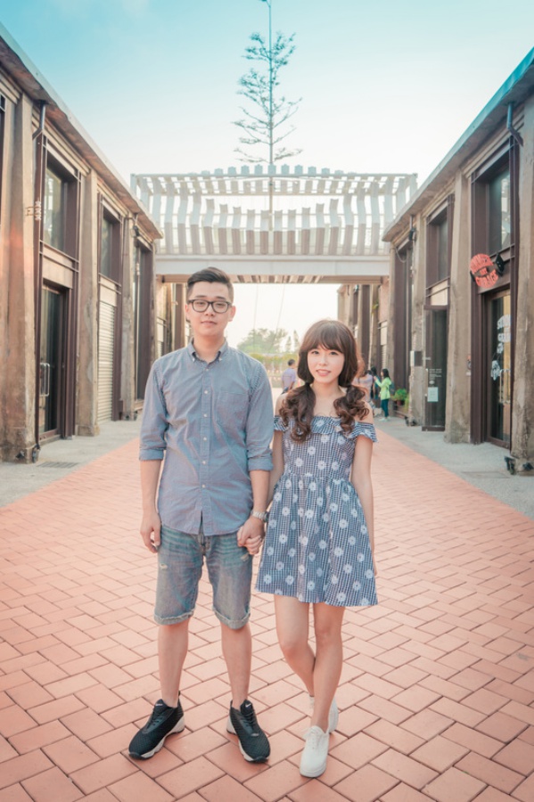 Taiwan Casual Couple Photoshoot At The Harbour And Shopping Street  by Star  on OneThreeOneFour 12
