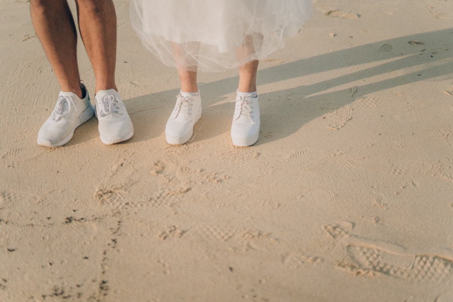 Singapore Casual Pre-Wedding Photoshoot At Neighbourhood Playground And Beach by Sheereen on OneThreeOneFour 21