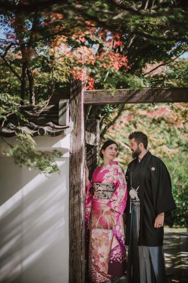 V&A: Spanish couple pre-wedding in charming Kyoto  by Kinosaki on OneThreeOneFour 8