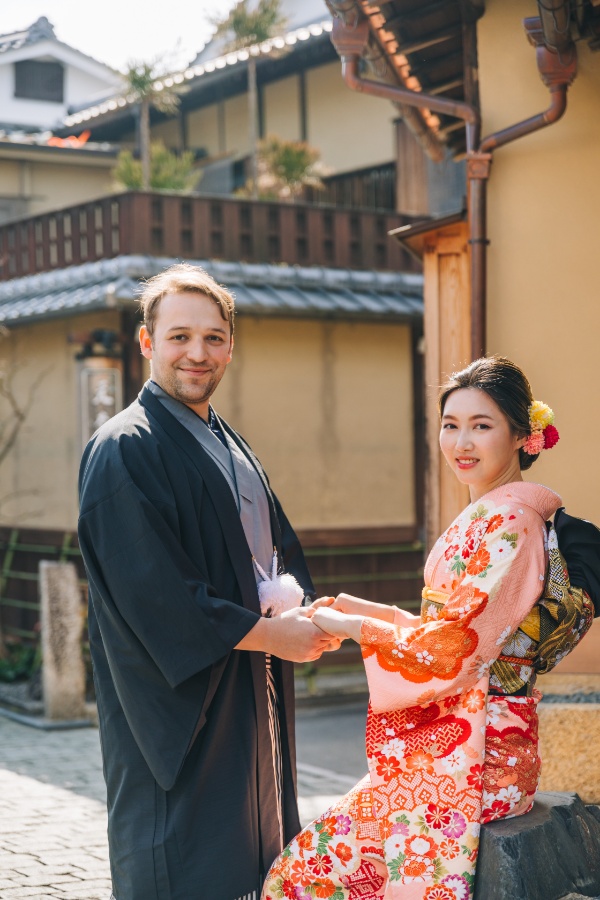 Kyoto Kimono Prewedding Photoshoot Higashiyama District Japan by Shu Hao on OneThreeOneFour 35