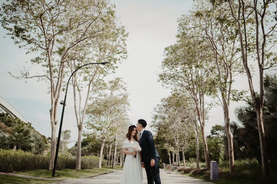 S & L - Singapore Outdoor Pre-Wedding at Coney Island & Gardens By The ...