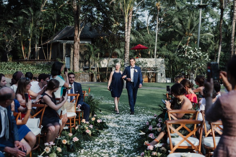 JY&L: Destination wedding at Villa the Sanctuary for mixed South Korean and European couple by Hendra on OneThreeOneFour 21